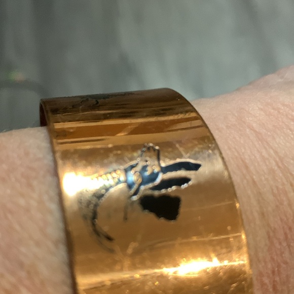 Cuff bracelet* - Picture 5 of 5